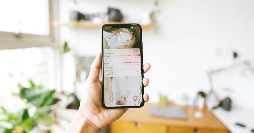 Come eliminare un messaggio inviato su WhatsApp.